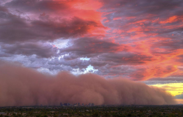 A dust storm (haboob) rolling in